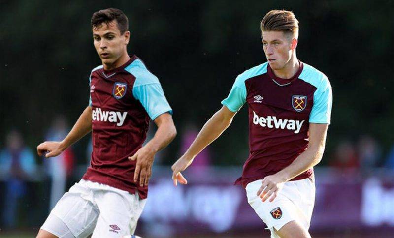 鲜明的足球 鲜明的足球